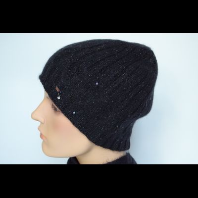 Черная вязаная шапка с пайетками Vizio Италия 8064 C