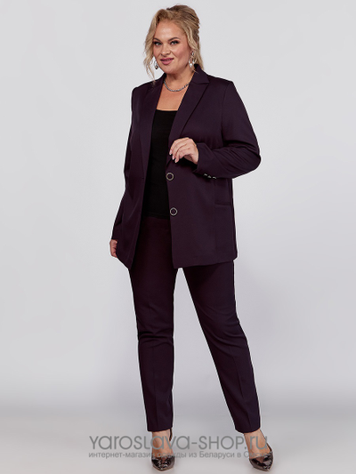 Костюм 2-х предметный, состоящий из пиджака и брюк в цвете баклажан