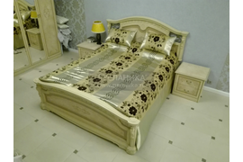 Покрывало и подушки на кровать из ткани клиента.