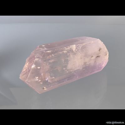 Кунцит (разн. сподумен). Афганистан. 69*30*15мм