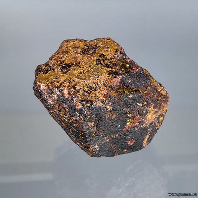 Альмандин (разн. гранат). Россия. 48*30*35мм