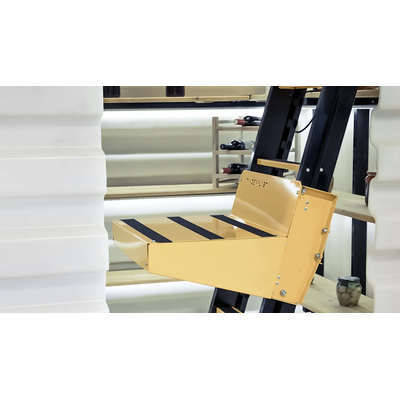 ГРУЗОПОДЪЁМНИК ЧЕРНО-ЖЕЛТЫЙ