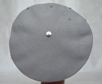 Женский берет из фетра италия фото