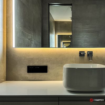 Зеркало с подсветкой, подогревом и встроенной акустикой HarmoniQ Simple