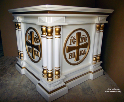 Престол из дерева