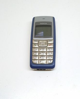 Неисправный телефон Nokia 1110i (нет АКБ, нет задней крышки, не включается)