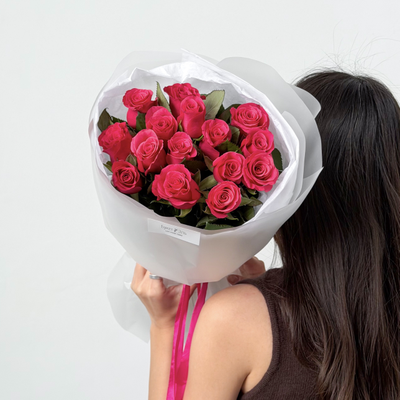 Букет из 15 малиновых роз Кения