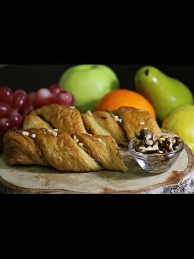 Косичка с Карамелью и гр орехом Сникерс (110 гр)
