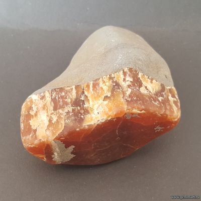 Симбирцит (Кальцит) — галтовка рекой