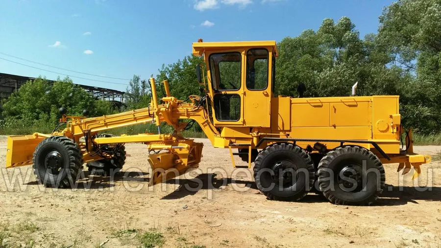 Автогрейдер ДЗ-180 после полного капремонта