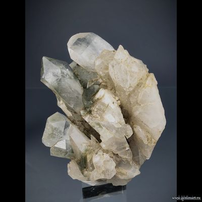 Горный хрусталь с включениями хлорита. Северная Осетия. 60*50*40мм