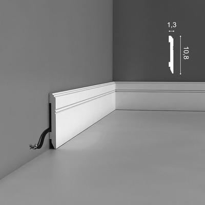 Плинтус Orac Decor SX105, 2 м.