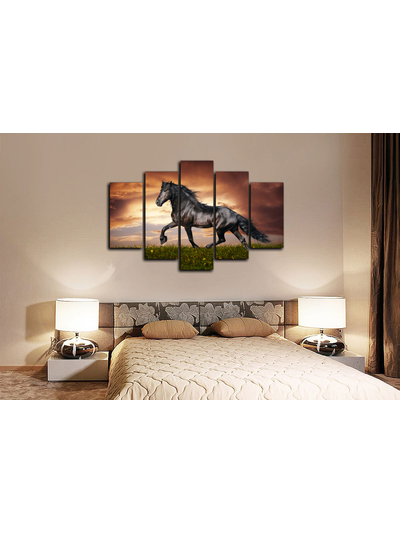 Модульная картина "Черный конь"