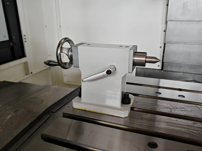 Задняя бабка