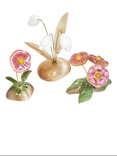 Цветы из натурального  селенита