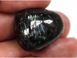 Нуумит, галтовка, Россия (22*18*16 мм, 12,4 г) №28453