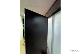 Светодиодный пилон вид задней стенки