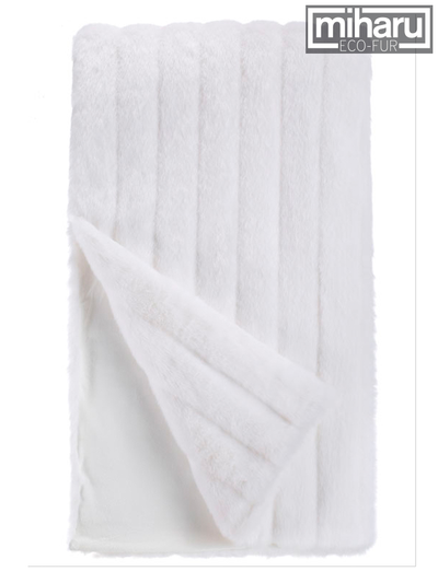 Плед из искусственного меха белой норки