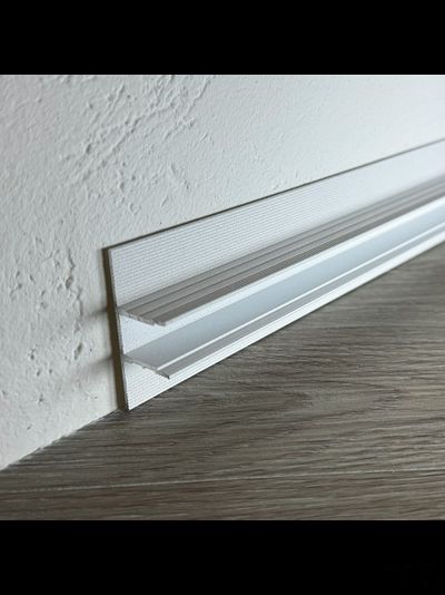 Декоративный стеновой профиль Pro Design 534 Белый