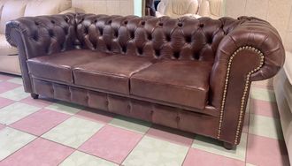 Новый!!! Кожаный диван-кровать Chesterfield. Made in Finland. Натуральная итальянская  кожа.