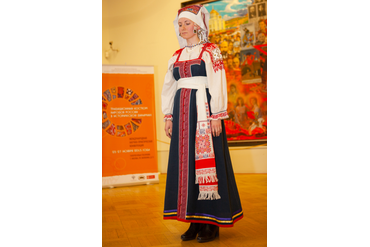 Костюм южной Балтики, замужняя ижорка