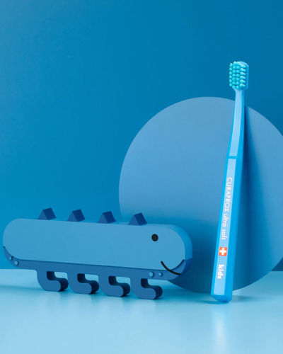 Детская зубная щетка KIDS ultra soft с 4 до 12 лет, Curaprox