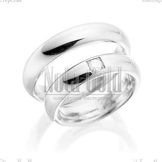 Классические обручальные кольца бублики из белого золота с бриллиантом квадратной формы в женском ко