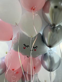 Шары белый, розовый, серебро 15 штук и облачко под потолок