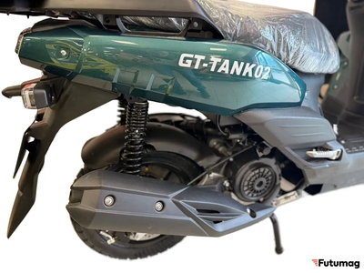Скутер бензиновый GT TANK 02 зеленый