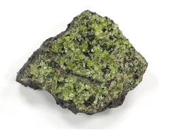 Хризолит (Перидот, Оливин) кристаллы на породе, США (54*47*29 мм, 79 г) №27232