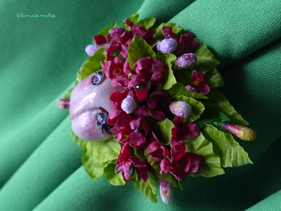 Яркая брошь в стиле шебби-шик "Принцесса Цветов. Весенний Театр"