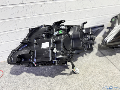 Светодиодные фары Lexus RX 3 08-12 стиль 2020+