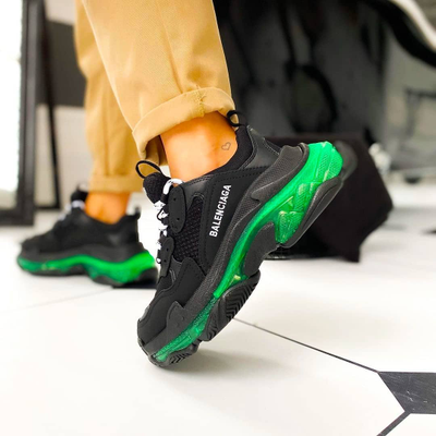 Кроссовки Balenciaga Triple S черные с зеленым в Архангельске