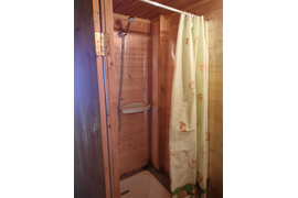 Розовый дом