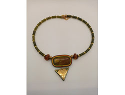 Колье с янтарем