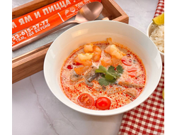 Том ям Лагман с креветками