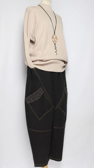 Джинсы "Яркие строчки карманы" черные р.48-54