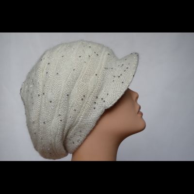 Вязаный берет с козырьком и пайетками Vizio Италия 6447 белый