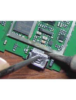 Замена /ремонт разъема micro USB на смартфоне