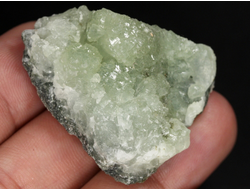 Пренит, сросток кристаллов, Мали (39*31*22 мм, 29 г) №36158