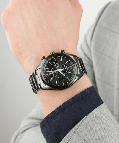 Наручные часы Seiko SSC773P1