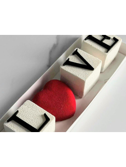 Набор муссовых пирожных