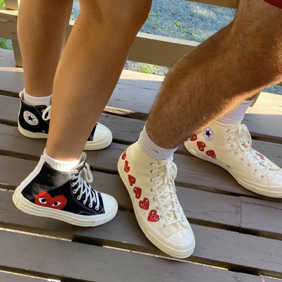 Кеды Converse Play Comme des Garcons высокие белые с сердечками