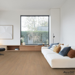 Декор ламината Alloc Original Дуб Золотой 04563 в интерьере комнаты