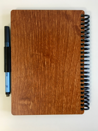 Многоразовый ежедневник успеха, формат А5 (148 х 210 mm), обложка из дерева, цвет махагон