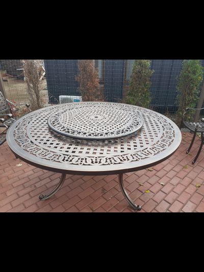 Обеденный комплект из литого алюминия GIOSS 8