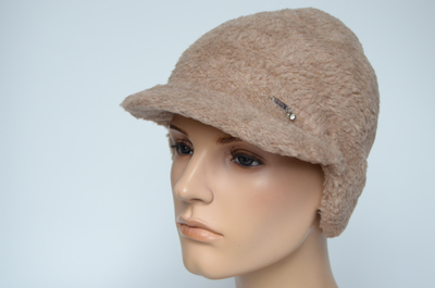 Вязаная итальянская зимняя кепка с ушками для женщин