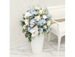 Композиция из искусственных цветов Гортензия бело-голубая №НП021/Купить на сайте AOABUKET.ru