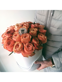 15 пионовидных роз "Благородный беж"