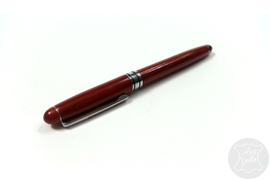 ручка из красного дерева с гравировкой, ручка с гравировкой, оригинальный подарок, что подарить